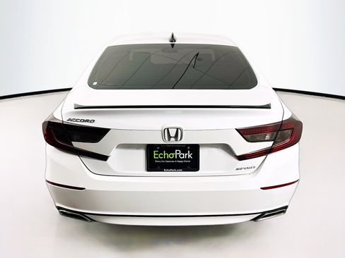 Used 2021 Honda Accord Sport image 7
