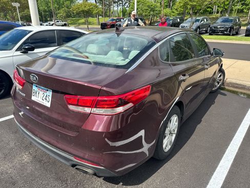Used 2018 Kia Optima LX w/ Convenience Package image 5