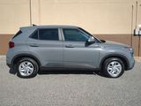 Certified 2021 Hyundai Venue SE image 3