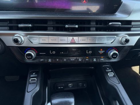 Used 2023 Kia Telluride S w/ S Sunroof Package AWD/4WD image 22