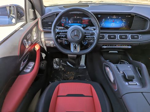 Used 2025 Mercedes-Benz GLE 53 AMG AMG GLE 53 image 18