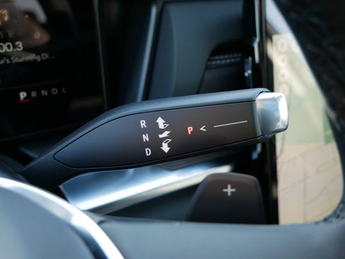 New 2026 GMC Terrain Denali w/ LPO, Black Badging Package image 27