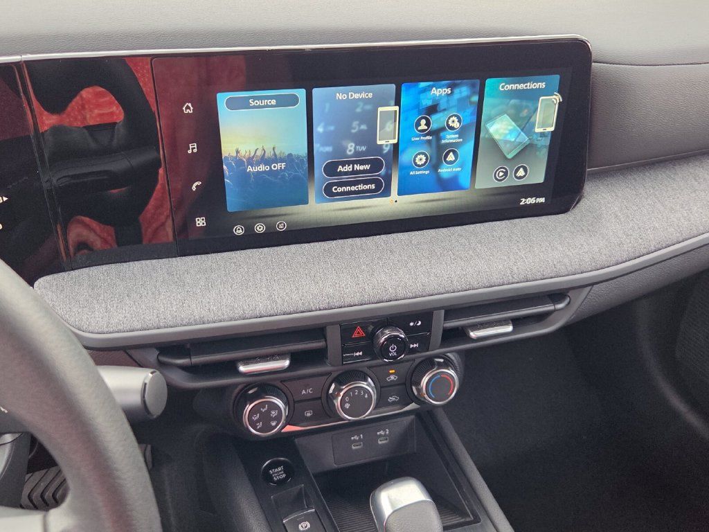 New 2027 Nissan Kicks S FWD image 19