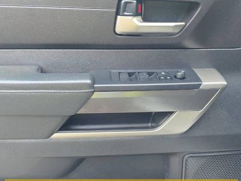Used 2022 Toyota Tundra SR5 RWD image 8