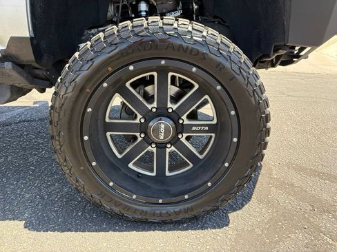 Used 2018 Chevrolet Silverado 2500 LTZ w/ Duramax Plus Package AWD/4WD image 14