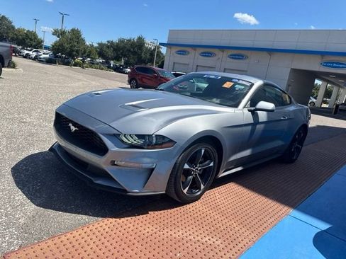 Used 2020 Ford Mustang Coupe RWD image 4