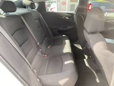 Used 2023 Chevrolet Malibu LS FWD image 25