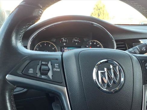 Used 2022 Buick Encore Preferred w/ Safety Package image 21