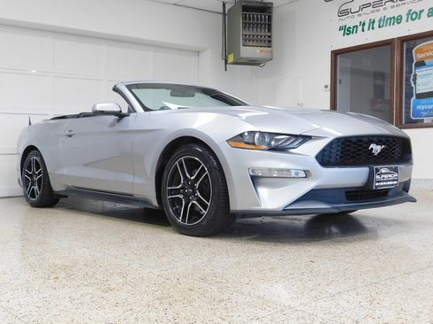 Used 2020 Ford Mustang Premium image 8