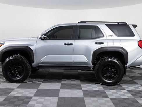 Used 2026 Toyota 4Runner TRD Off-Road Premium AWD/4WD image 3