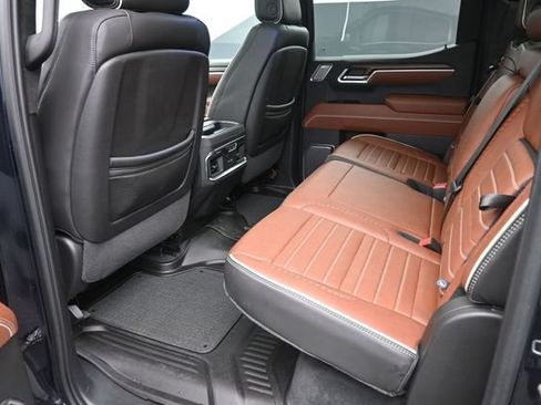Used 2025 GMC Sierra 1500 Denali Ultimate AWD/4WD image 14