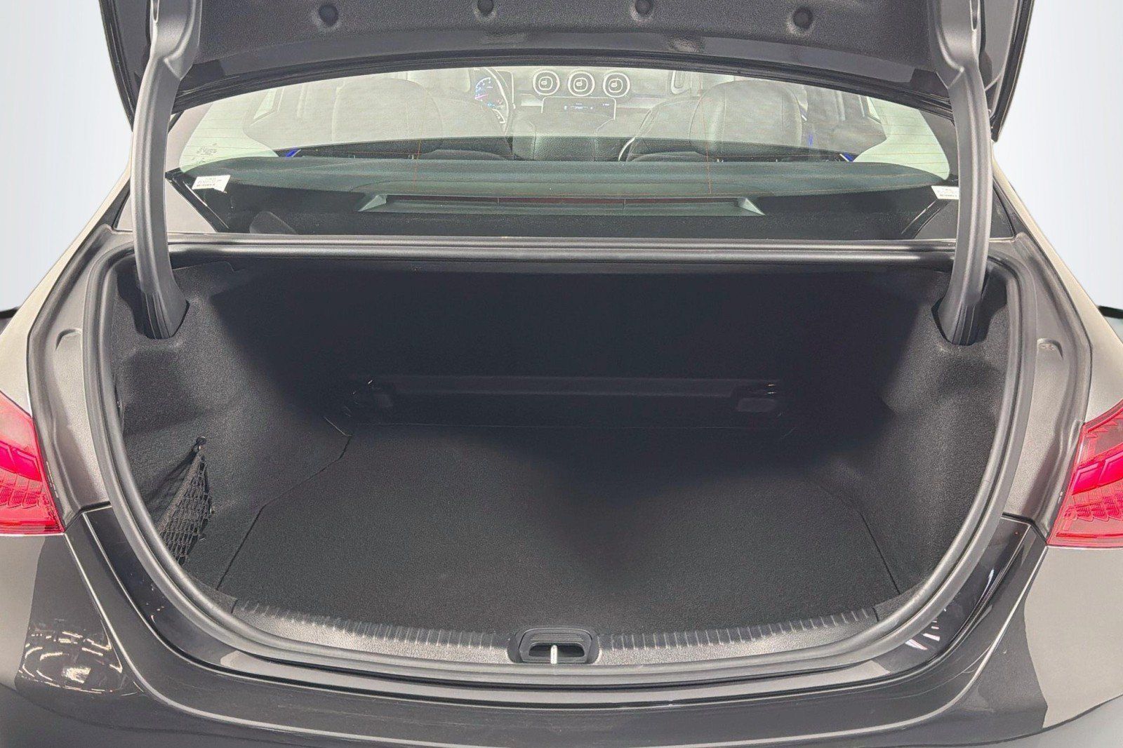 Used 2022 Mercedes-Benz C 300 Sedan image 23