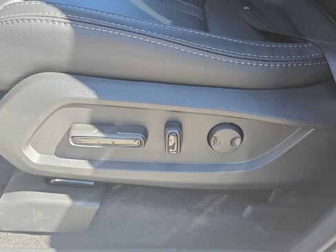 Used 2026 Honda Pilot EX-L image 10
