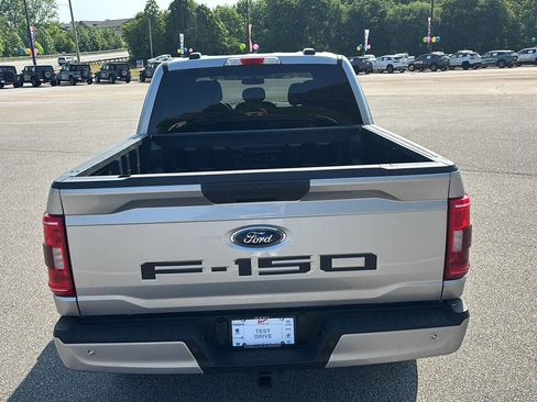 Used 2021 Ford F150 XL w/ STX Appearance Package RWD image 5