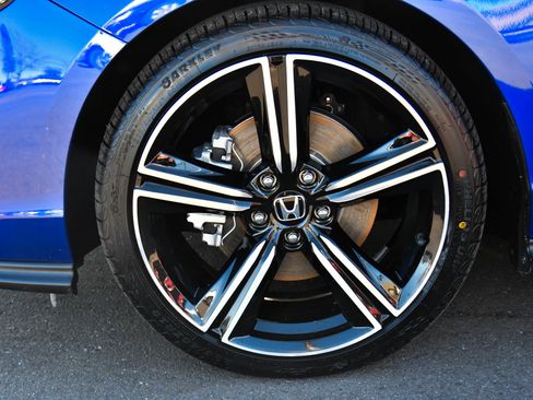 Used 2023 Honda Accord Sport image 12