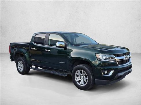 Used 2015 Chevrolet Colorado LT w/ Luxury Package RWD image 2