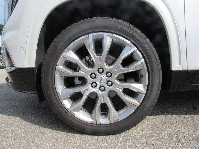 Used 2024 GMC Acadia Denali w/ Super Cruise Package FWD image 9