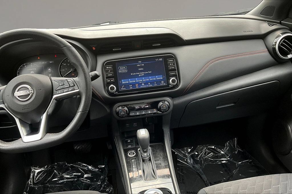 Used 2024 Nissan Kicks SR FWD image 9