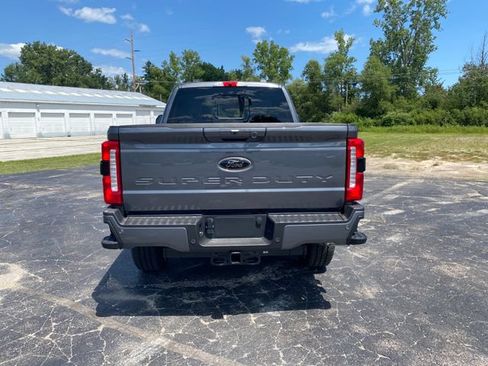 New 2026 Ford F250 XLT w/ XLT Premium Package AWD/4WD image 4