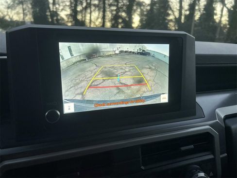 Certified 2025 Toyota Tacoma SR5 image 17