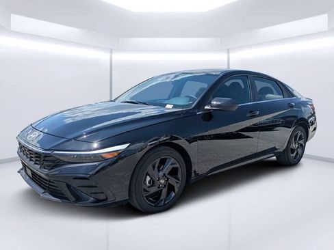 Used 2026 Hyundai Elantra SEL Sport Premium FWD image 7