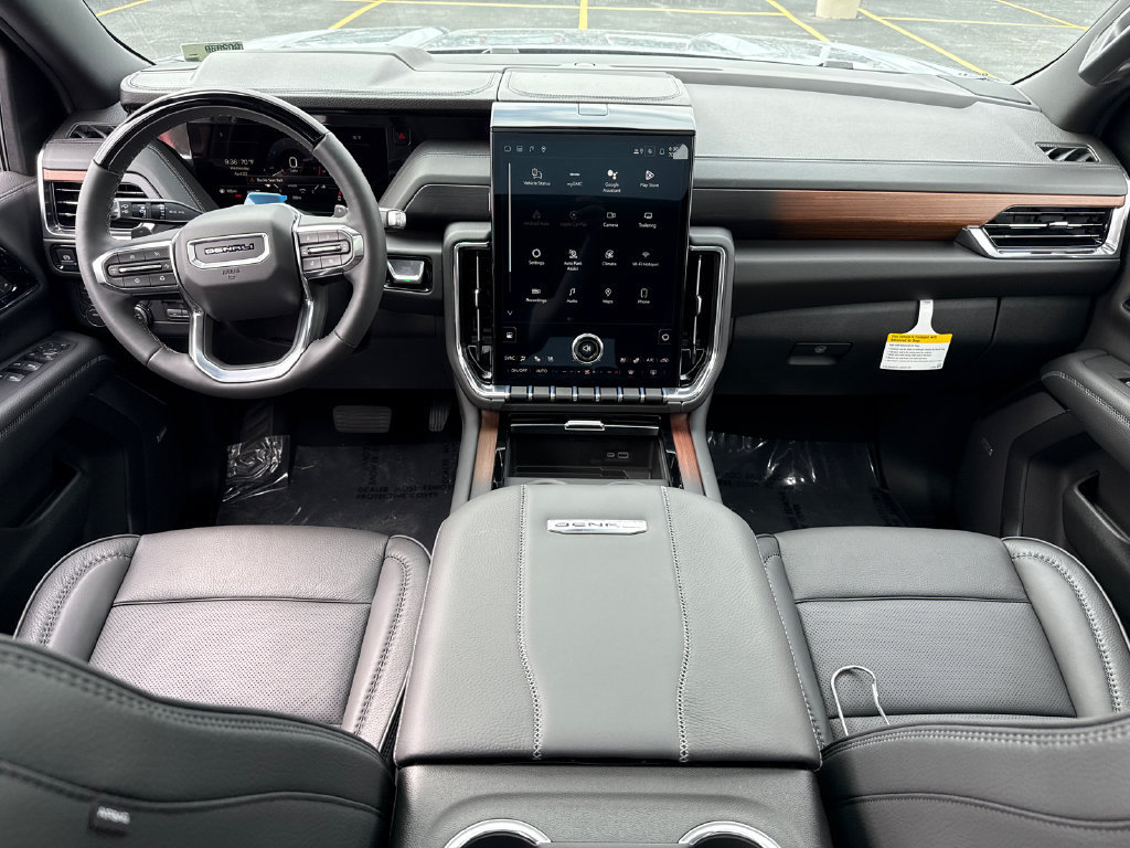 New 2026 GMC Yukon Denali w/ Denali Reserve Package AWD/4WD image 32