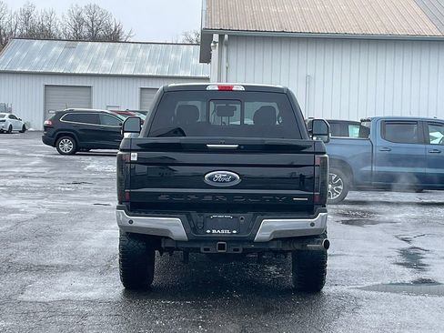 Used 2017 Ford F250 Lariat w/ Chrome Package image 12