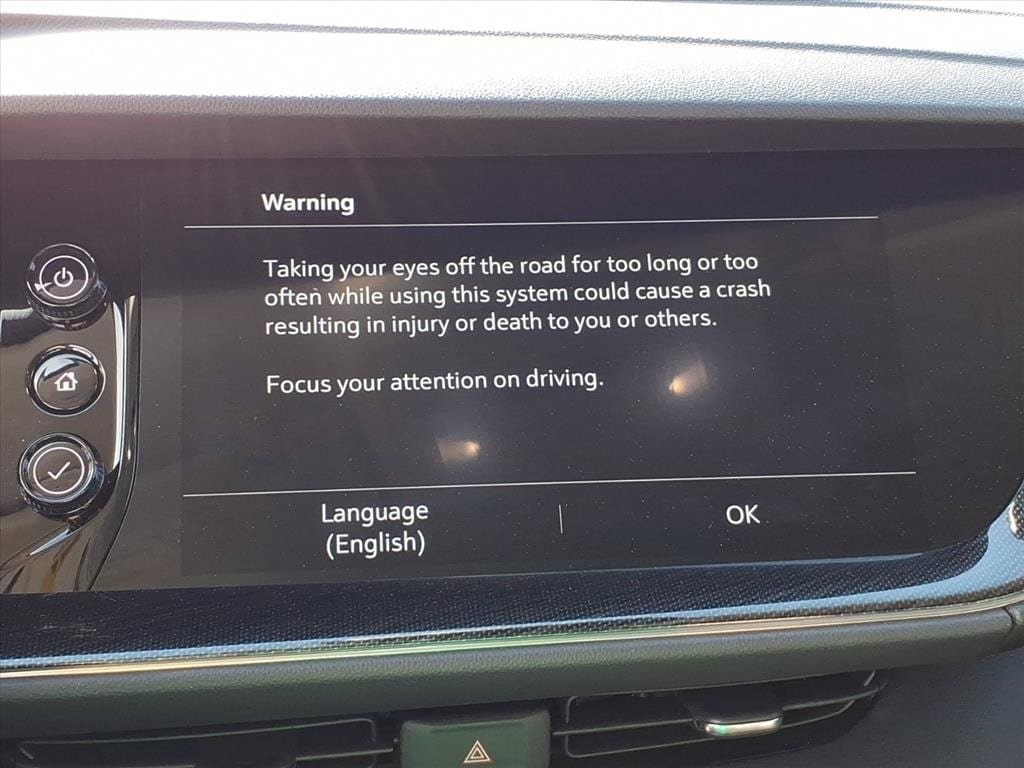 Used 2023 Buick Envision Essence FWD image 26