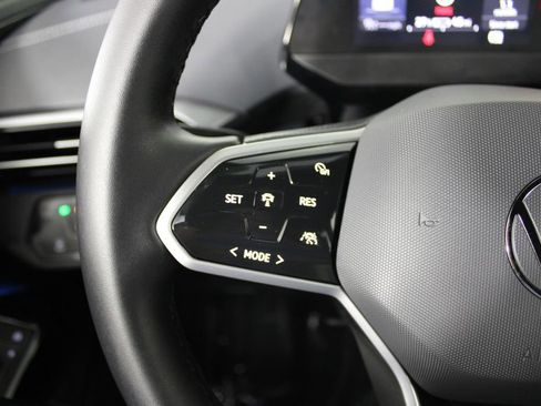 Used 2024 Volkswagen ID.4 2WD image 23