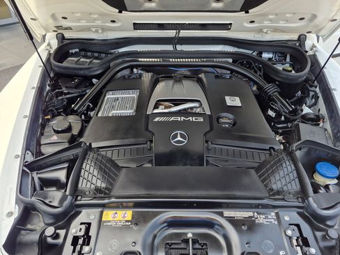 Certified 2022 Mercedes-Benz G 63 AMG 4MATIC image 33