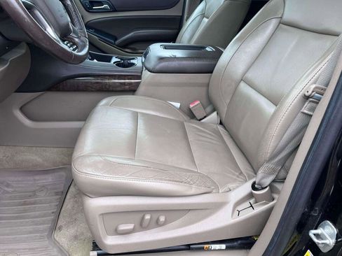 Used 2016 Chevrolet Suburban LT AWD/4WD image 15