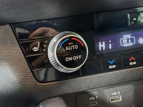 Used 2023 Mitsubishi Outlander SEL AWD/4WD image 20