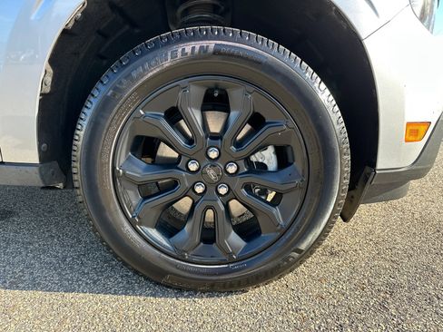 Used 2023 Ford Maverick XLT w/ XLT Luxury Package image 12