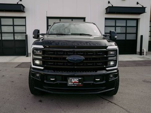 Used 2024 Ford F350 Platinum image 2