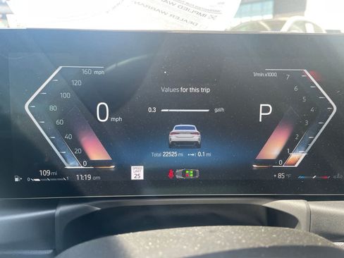 Used 2024 BMW 430i Coupe w/ Convenience Package RWD image 7