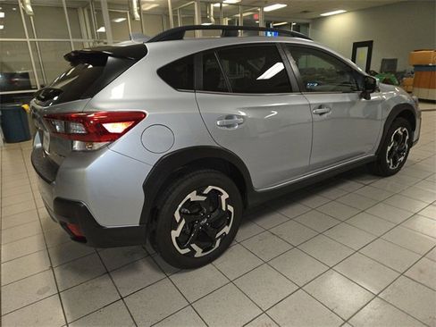 Used 2023 Subaru Crosstrek 2.5i Limited w/ Popular Package #3 image 8