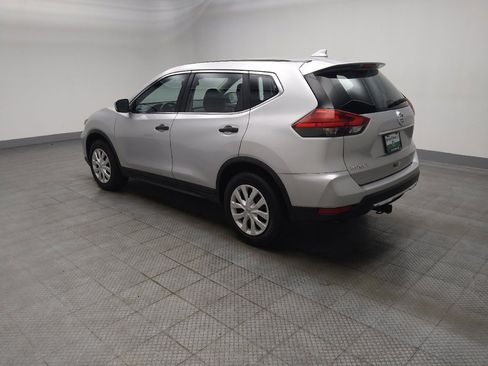 Used 2017 Nissan Rogue S AWD/4WD image 3