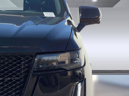 Certified 2023 Cadillac Escalade Sport image 9