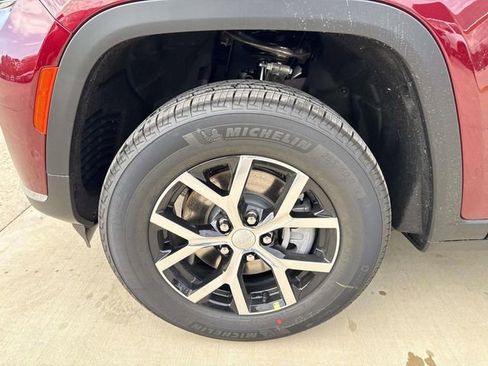 New 2025 Jeep Grand Cherokee L Limited w/ Luxury Tech Group II RWD image 4