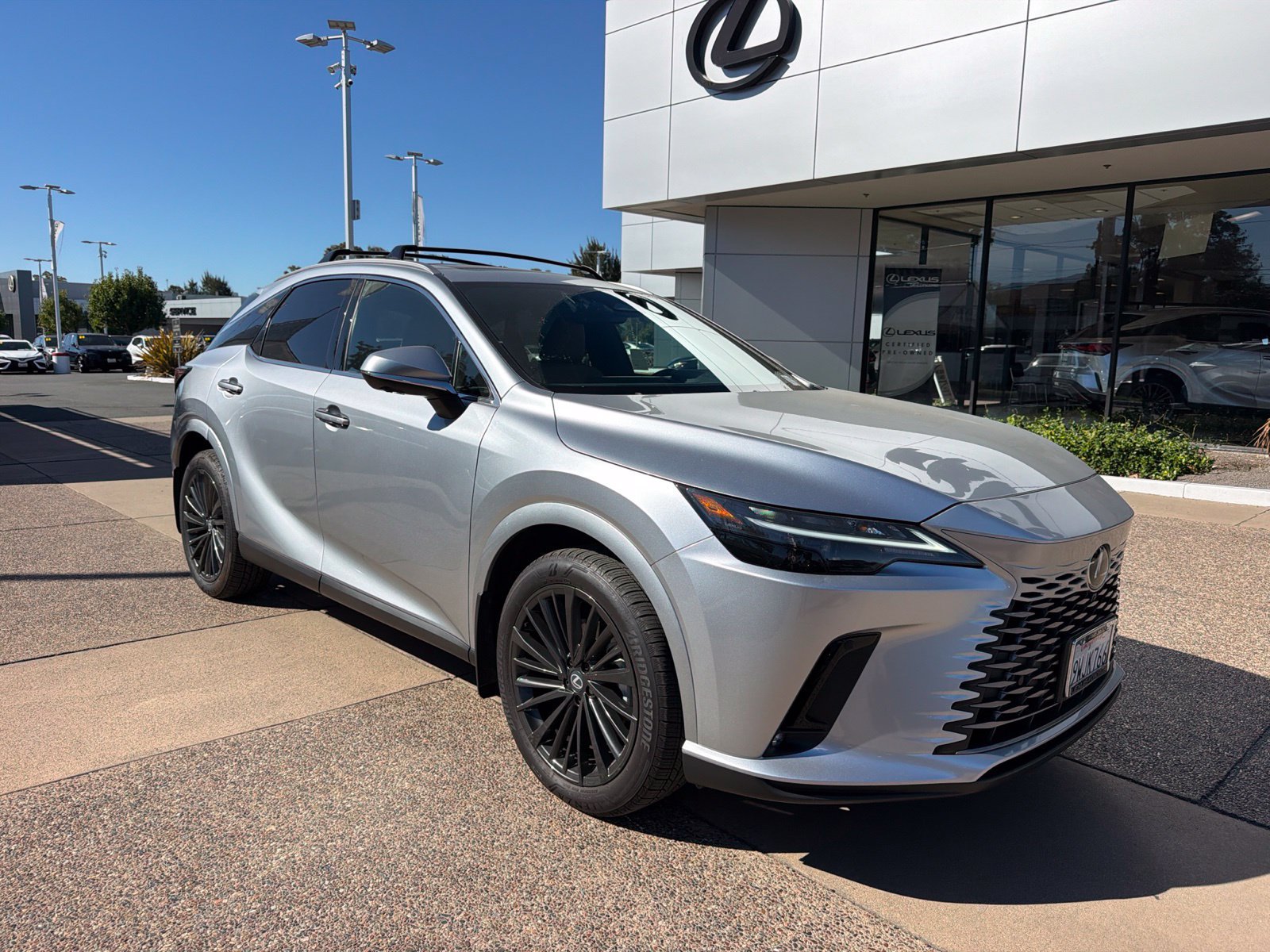 Used 2026 Lexus RX 350h w/ Convenience Package AWD/4WD image 3