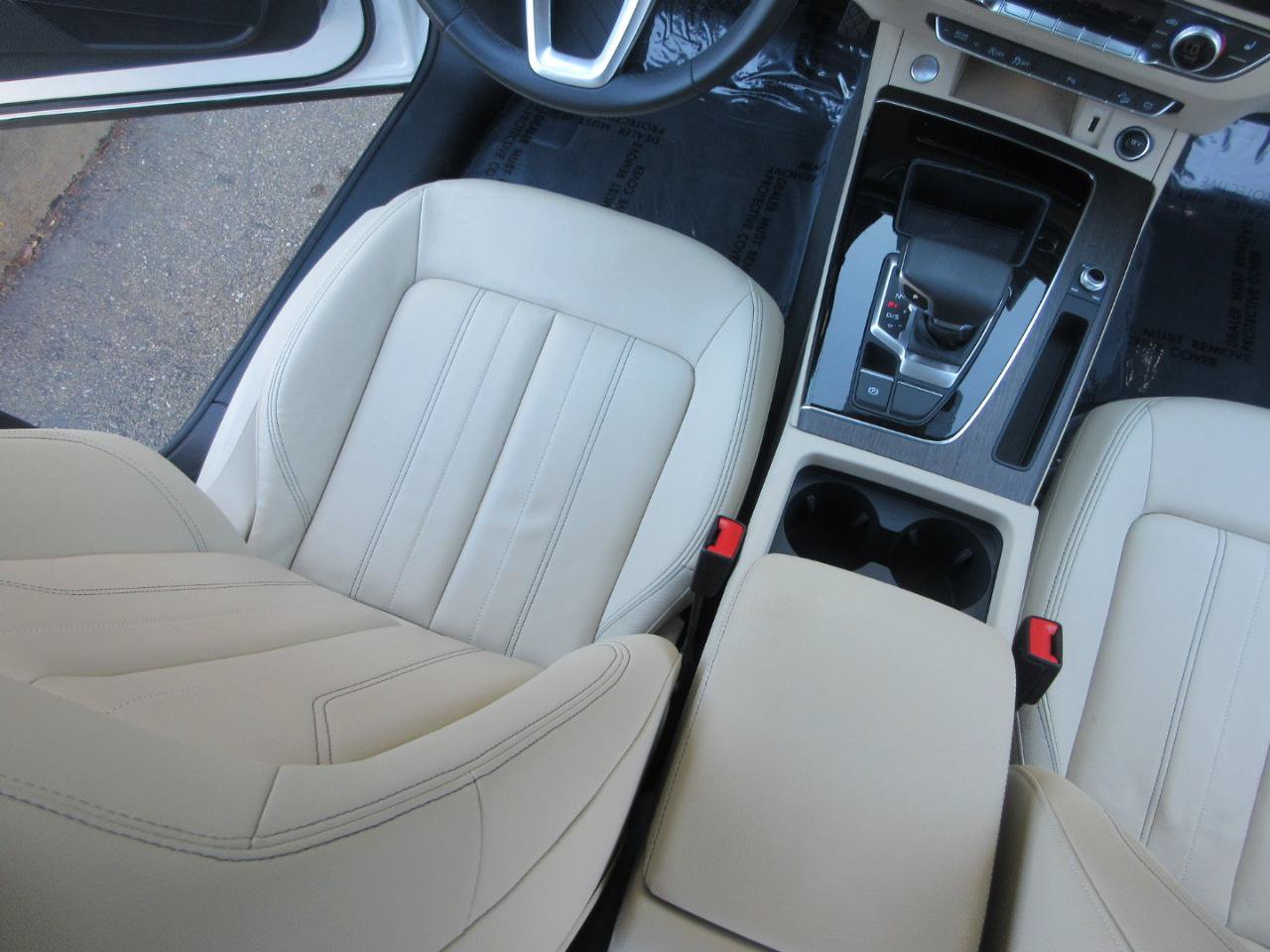 Used 2023 Audi Q5 2.0T Premium w/ Convenience Package AWD/4WD image 17
