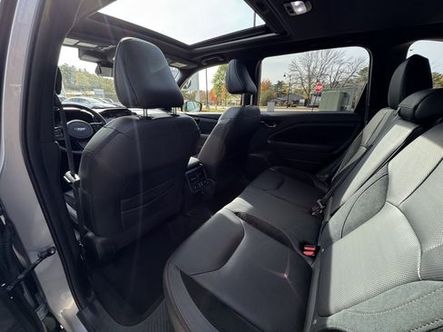 Used 2025 Subaru Forester Touring image 26