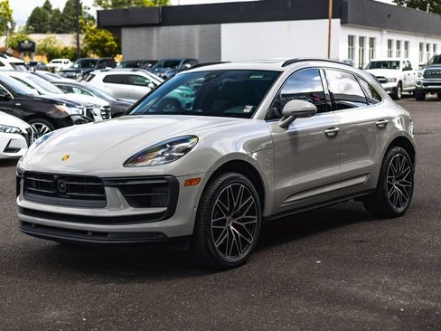 Used 2022 Porsche Macan S AWD/4WD image 4