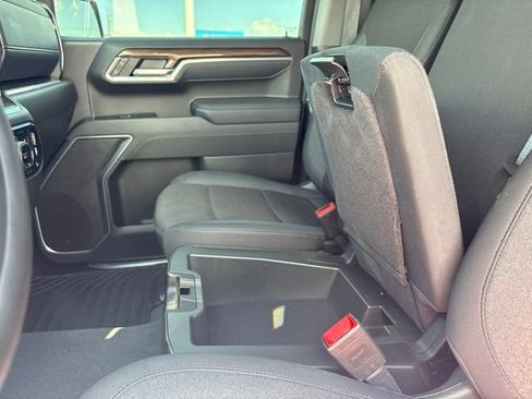 Used 2025 Chevrolet Silverado 1500 LT AWD/4WD image 16
