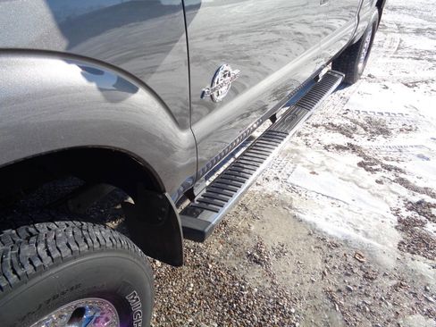 Used 2013 Ford F250 XLT w/ Chrome Pkg image 20