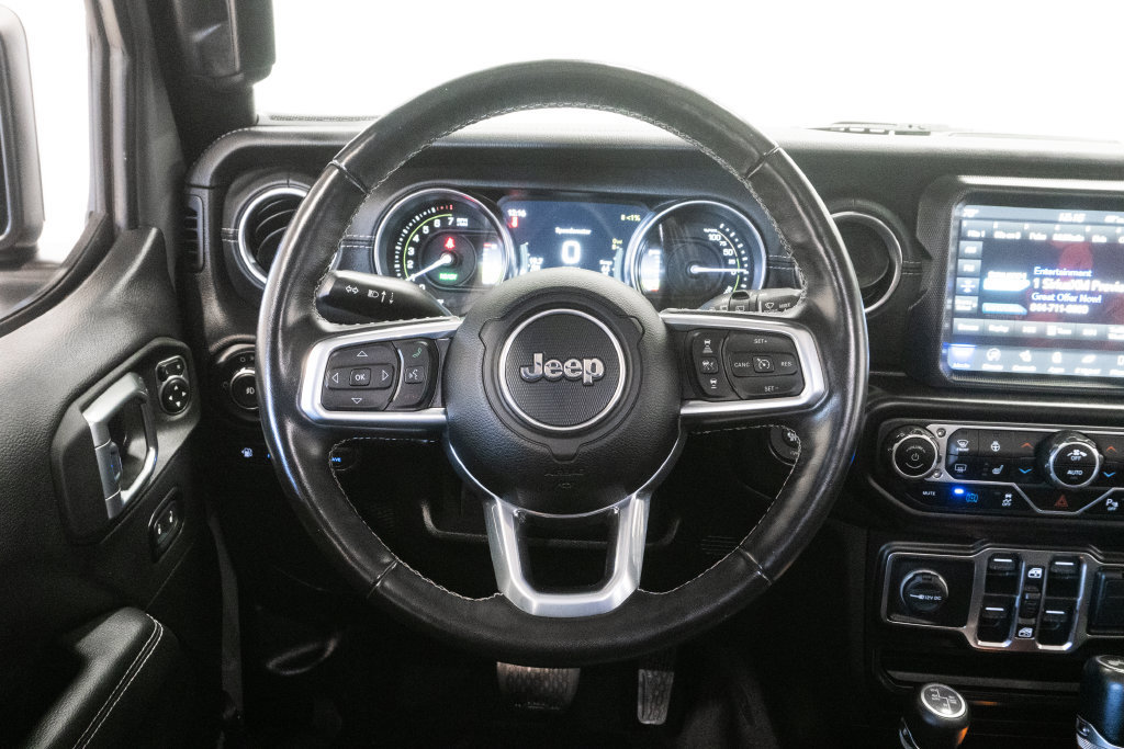 Used 2021 Jeep Wrangler Unlimited Sahara w/ Cold Weather Group AWD/4WD image 16