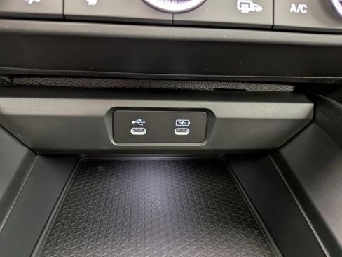 New 2025 Honda Accord SE image 8