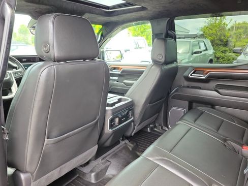 Used 2023 GMC Sierra 1500 Denali w/ Denali Reserve Package AWD/4WD image 13