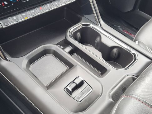 Used 2024 GMC Sierra 2500 AT4X image 20