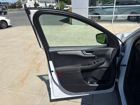 Used 2020 Ford Escape SE AWD/4WD image 24